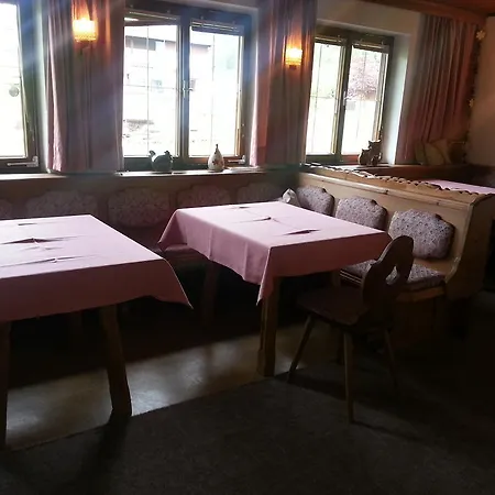 Frühstückspension Haus Karwendelblick Leutasch