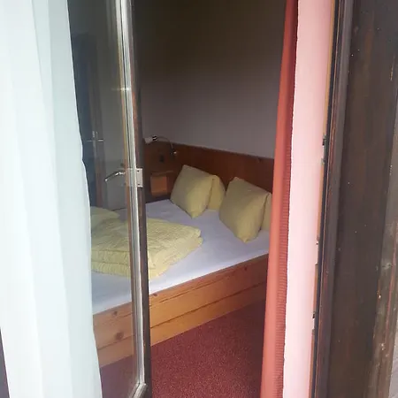 Bed & Breakfast Haus Karwendelblick Leutasch